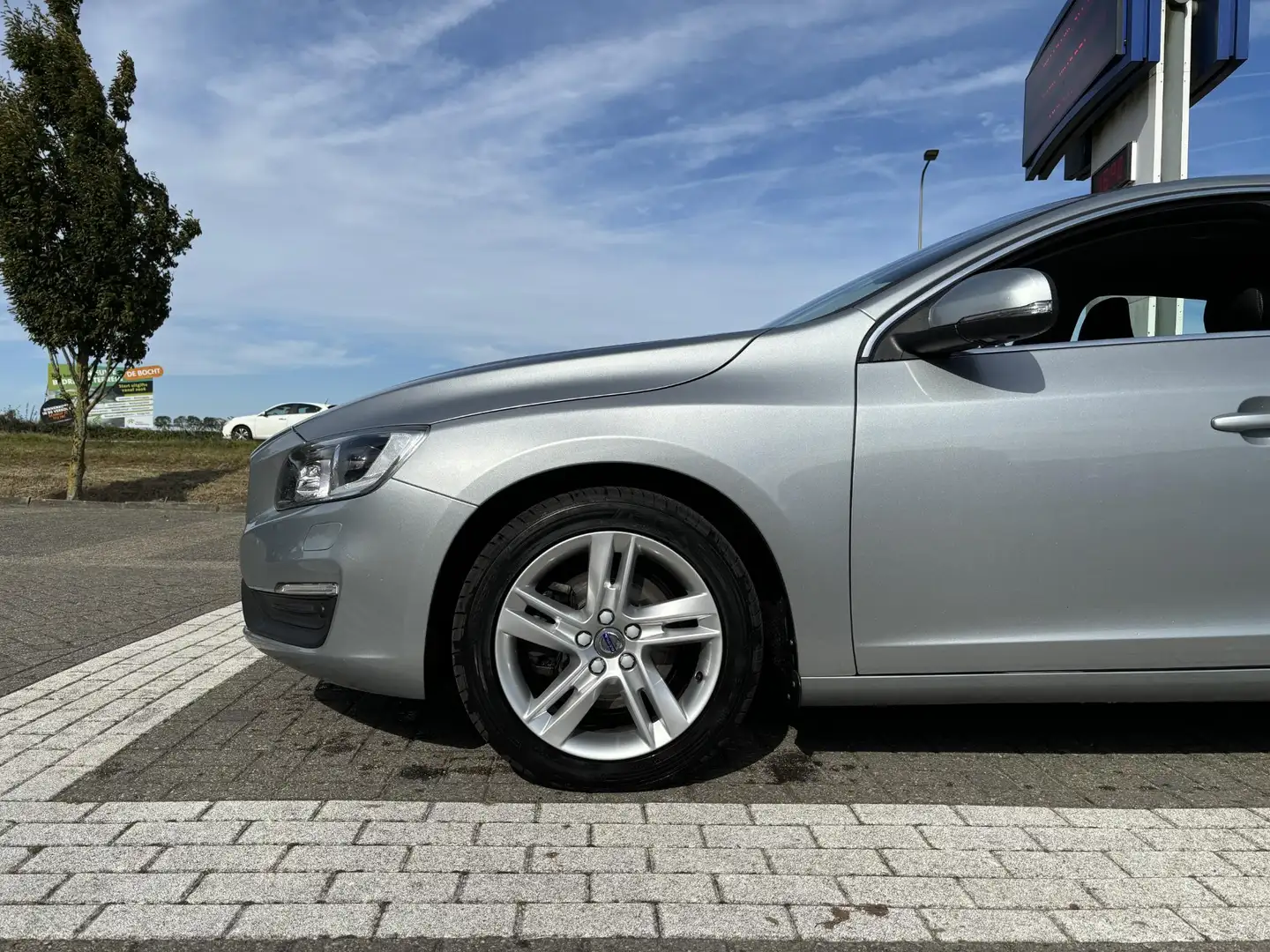 Volvo V60 T4 Nordic+ | Adaptive Cruise Control | Standkachel Gris - 2