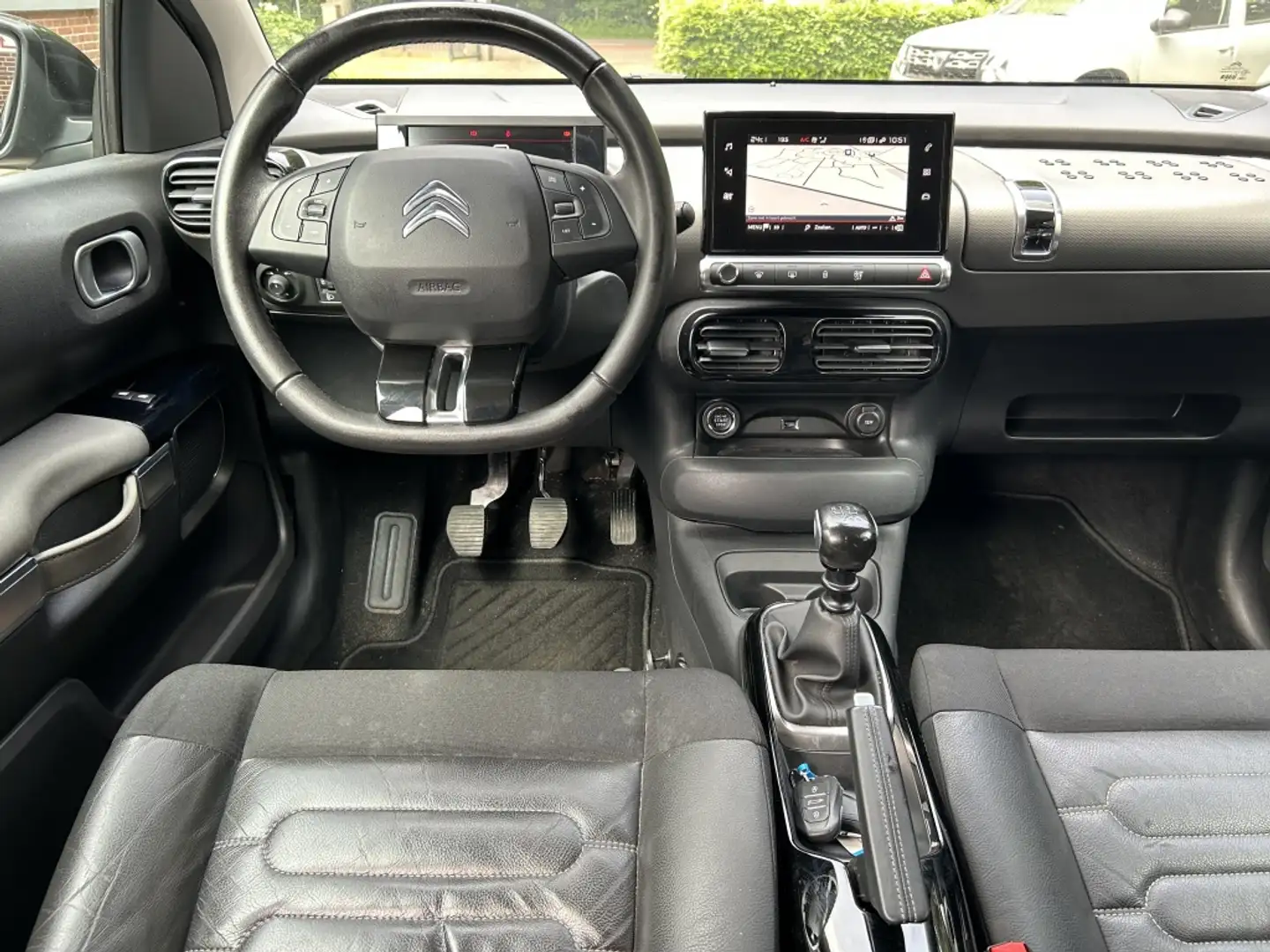 Citroen C4 Cactus 1.2 PT 110pk Shine Leder, Navi, Camera, Carplay, 1 Grau - 2