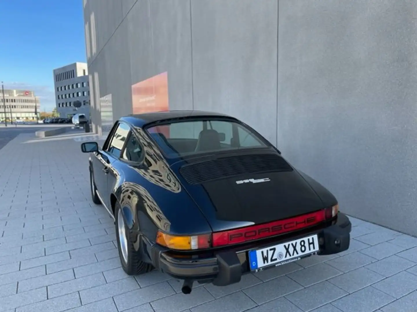 Porsche 911 Carrera CS Coupe mit Fuchs-Felgen Schwarz - 2