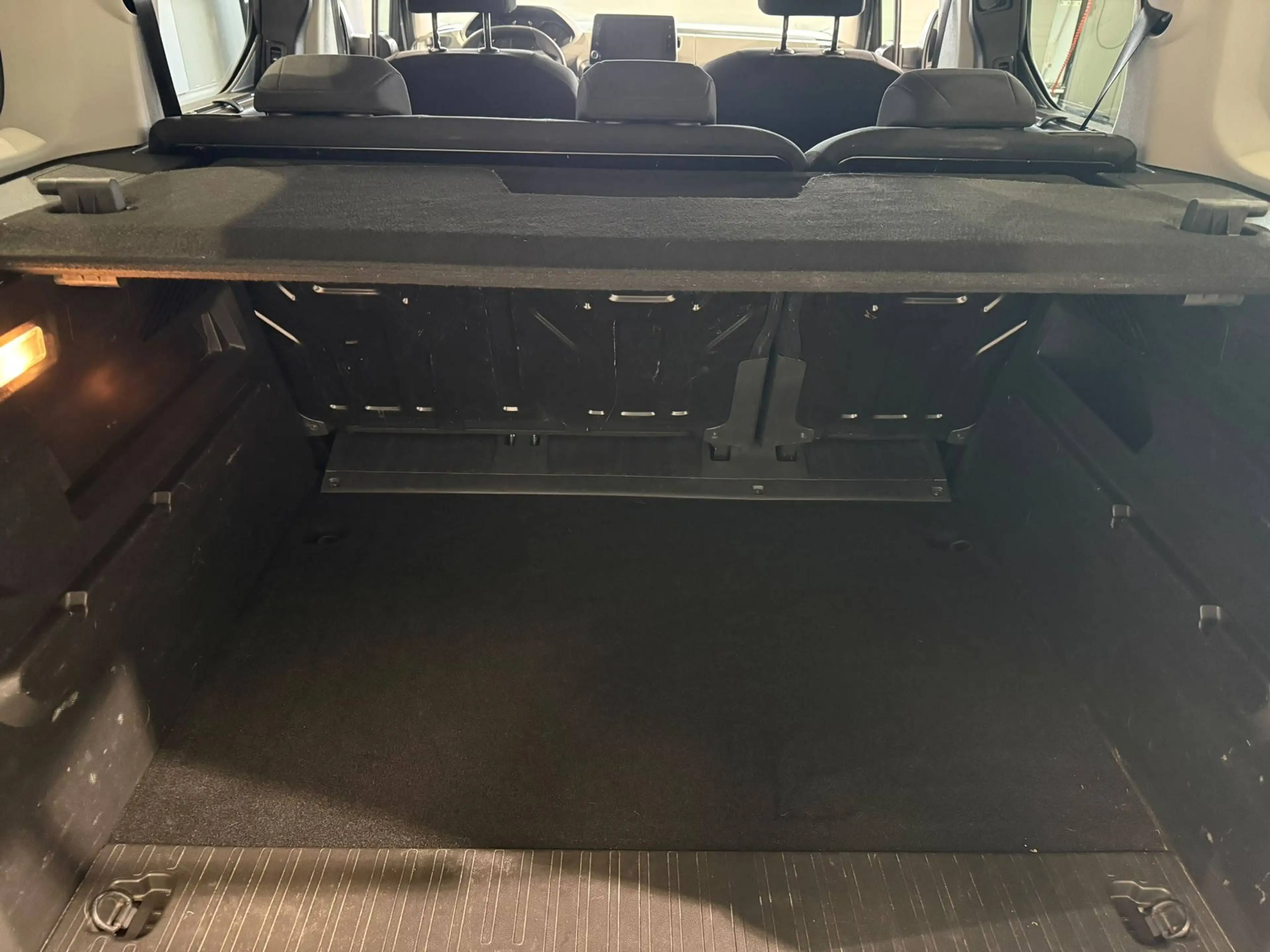Peugeot Rifter Rifter 1.2 Benzine M Allure — photo 7
