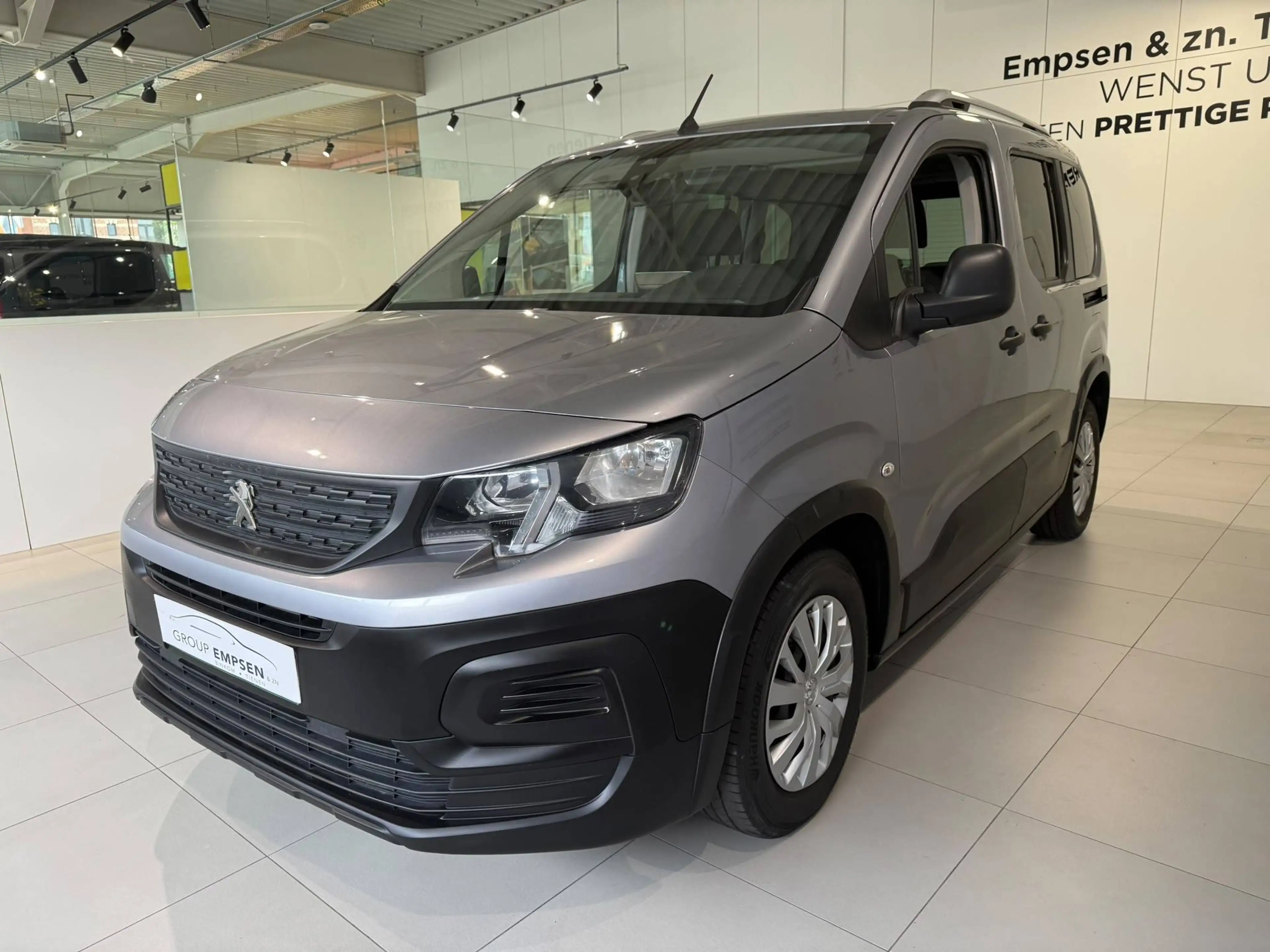 Peugeot Rifter Rifter 1.2 Benzine M Allure — photo 3