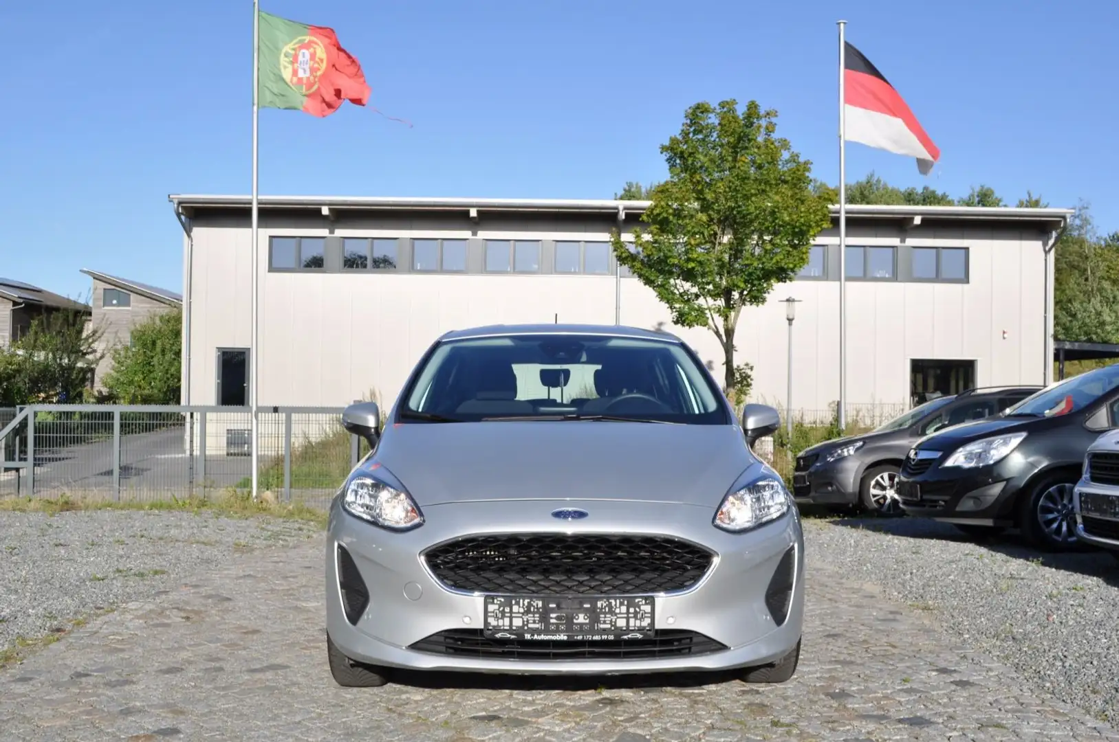 Ford Fiesta Cool & Connect/PDC/ 1. HAND / NAVI Plateado - 2