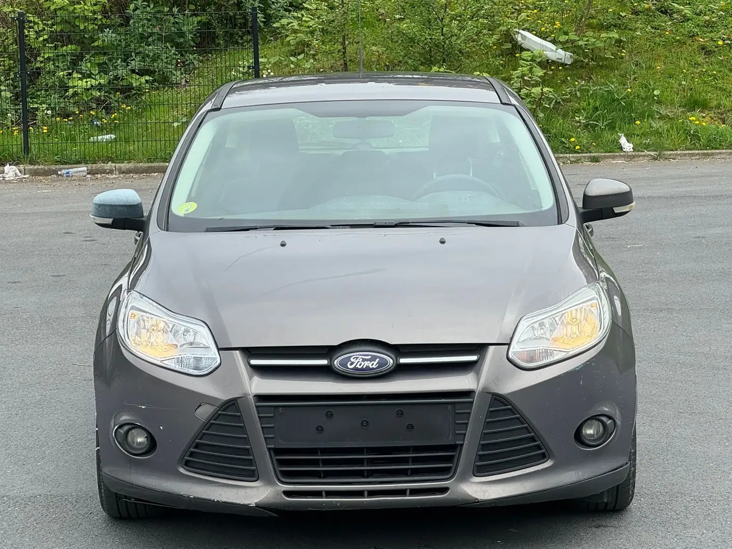 Ford Focus 1.6 TDCi ECOnetic Tech. Trend Gris - 2