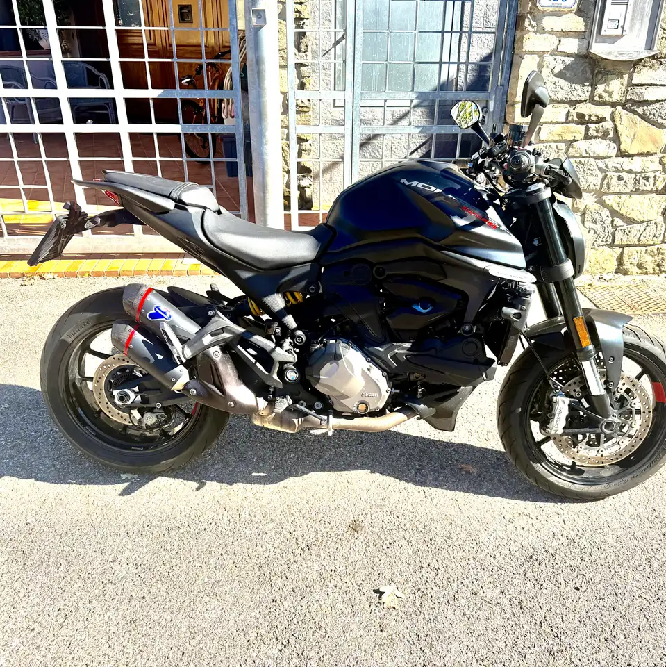 Ducati Monster 937