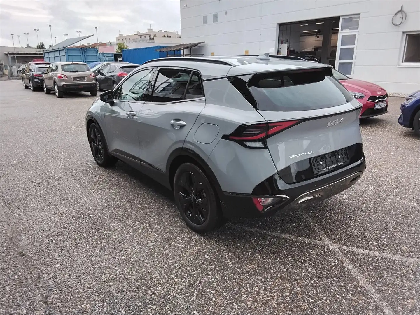 Kia Sportage 1,6 TGDI 48V Anniversary AWD DCT Grau - 2
