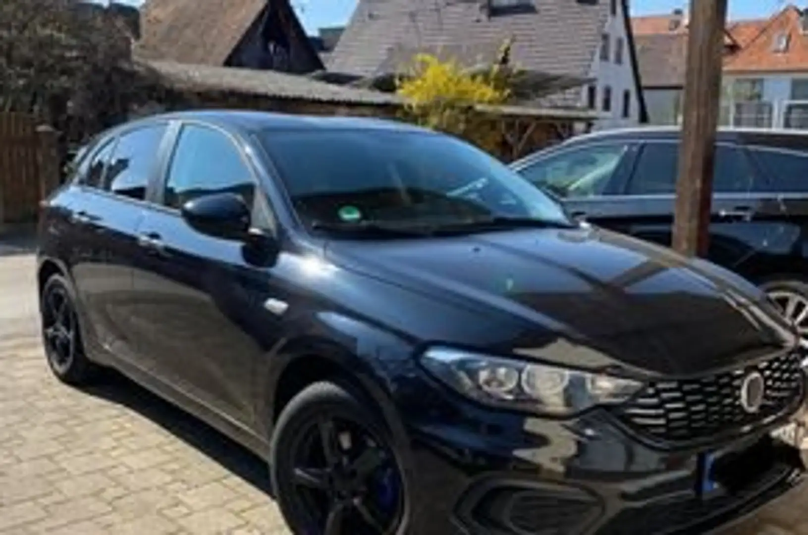 Fiat Tipo Tipo 1.4 T-Jet Easy Schwarz - 1