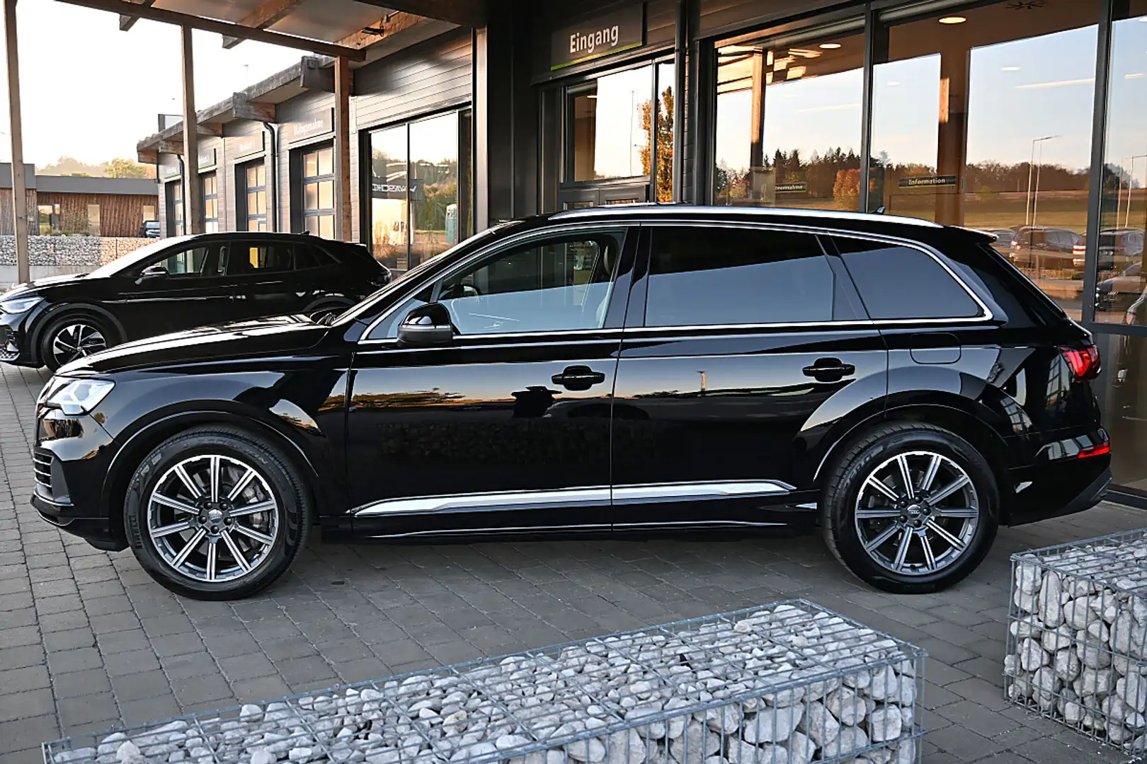 Audi Q7 55 TFSI e PHEV quattro S line AHK, Luftfederung... Schwarz - 2