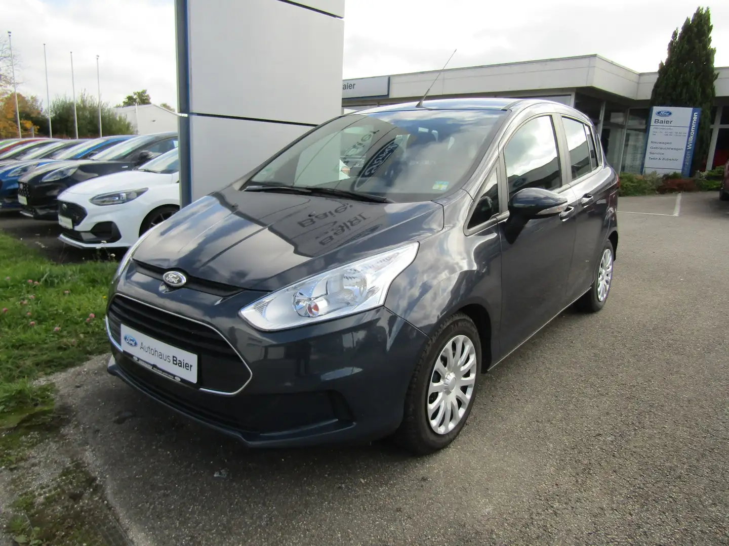 Ford B-Max Sync Edition Grau - 2