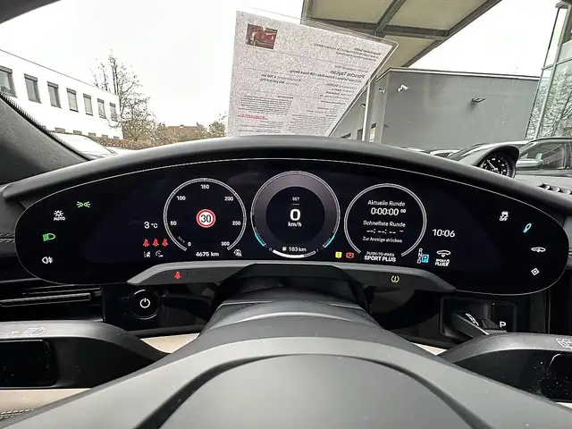 Porsche Taycan 4S Cross Turismo / Active Ride / Off Road Desig... Ansicht 23