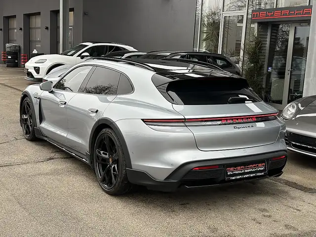 Porsche Taycan 4S Cross Turismo / Active Ride / Off Road Desig... Ansicht 7