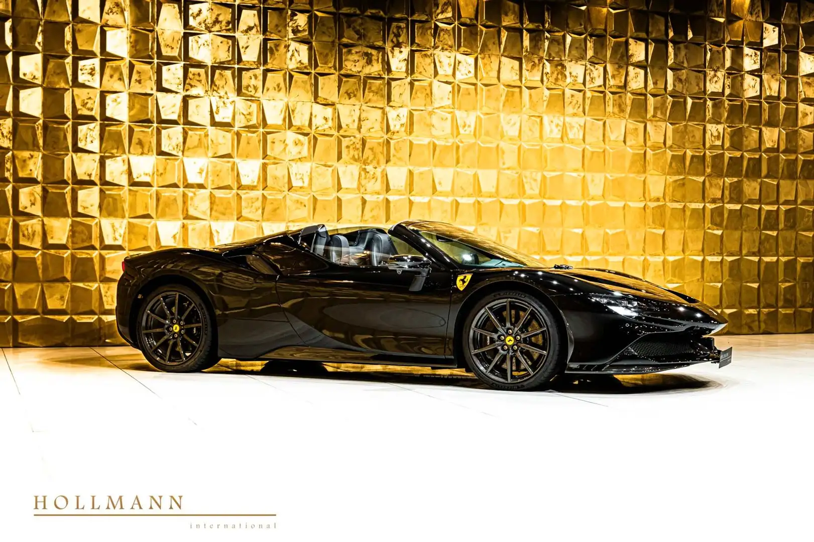 Ferrari SF90 Spider CARBON + SURROUND VIEW + LIFT + Schwarz - 2