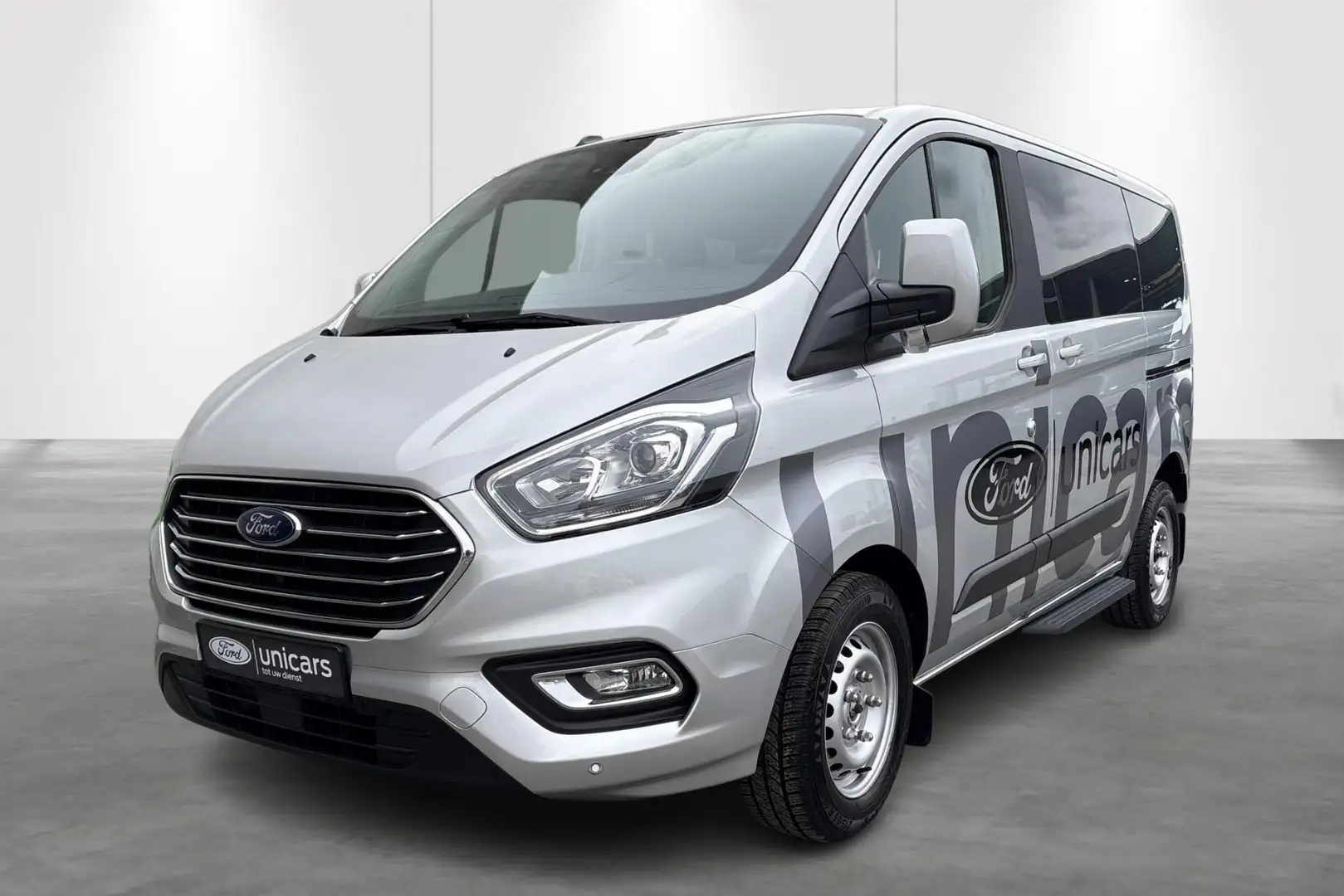 Ford Tourneo Custom 320S 2.0TD130ch/96Kw M6 FWD Trend 8 plaatsen - 1