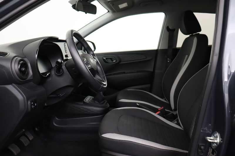 Hyundai i10 1.0 MPi + GPS + CAMERA + PDC + CRUISE + ALU — photo 10