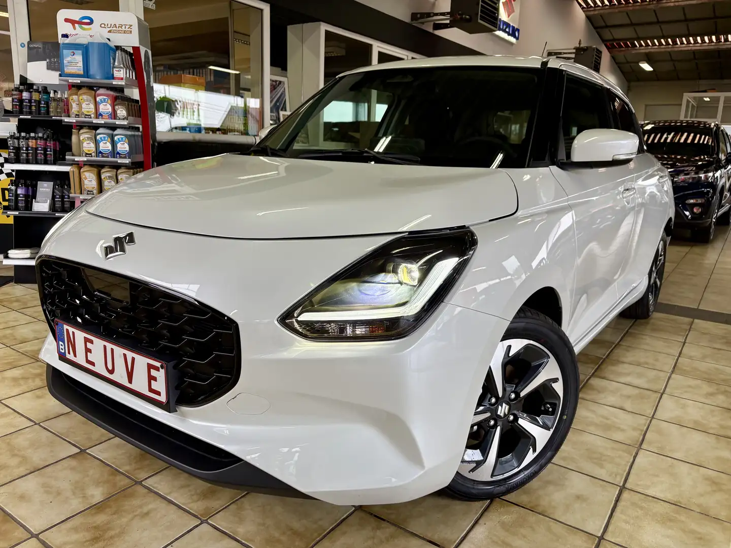 Suzuki Swift 1.2 MHEV 12V GLX / GARANTIE 7 ANS Blanc - 1