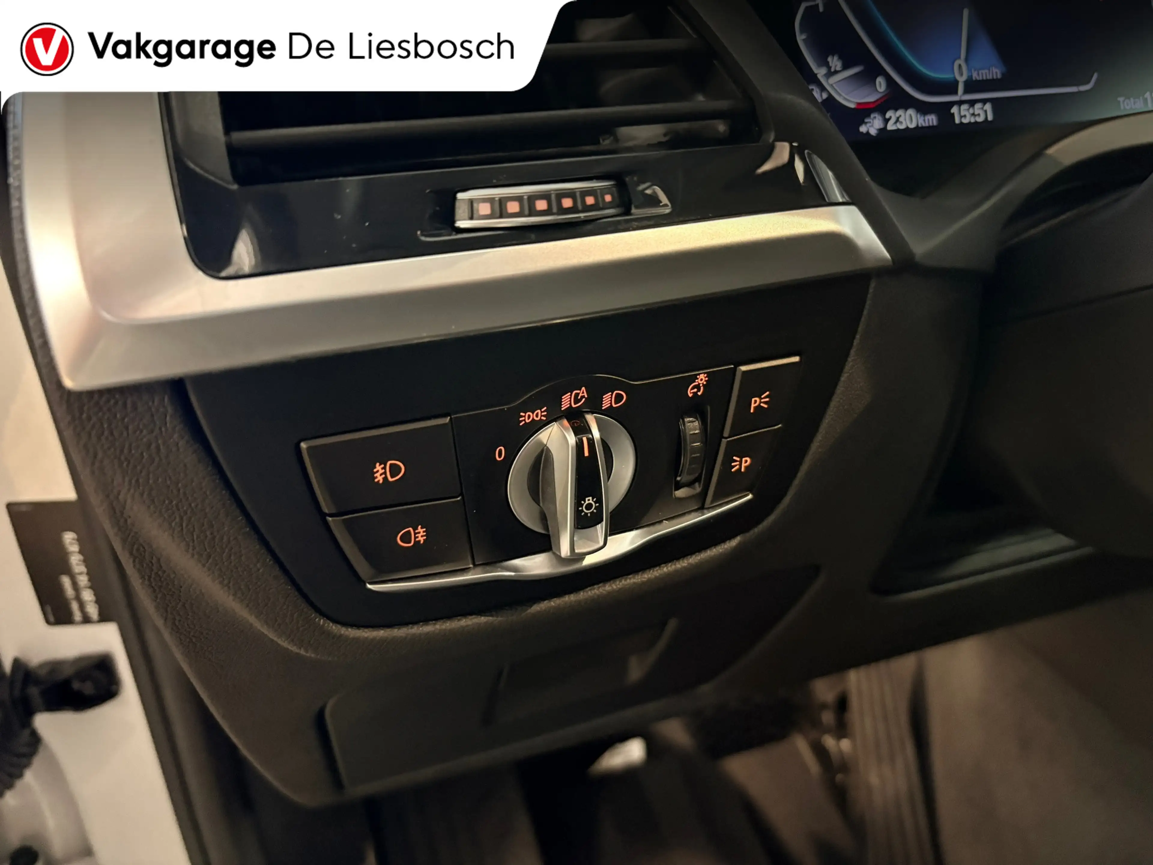 BMW X3 XDrive30e Executive / stoelverwarming / cruisecont — photo 13