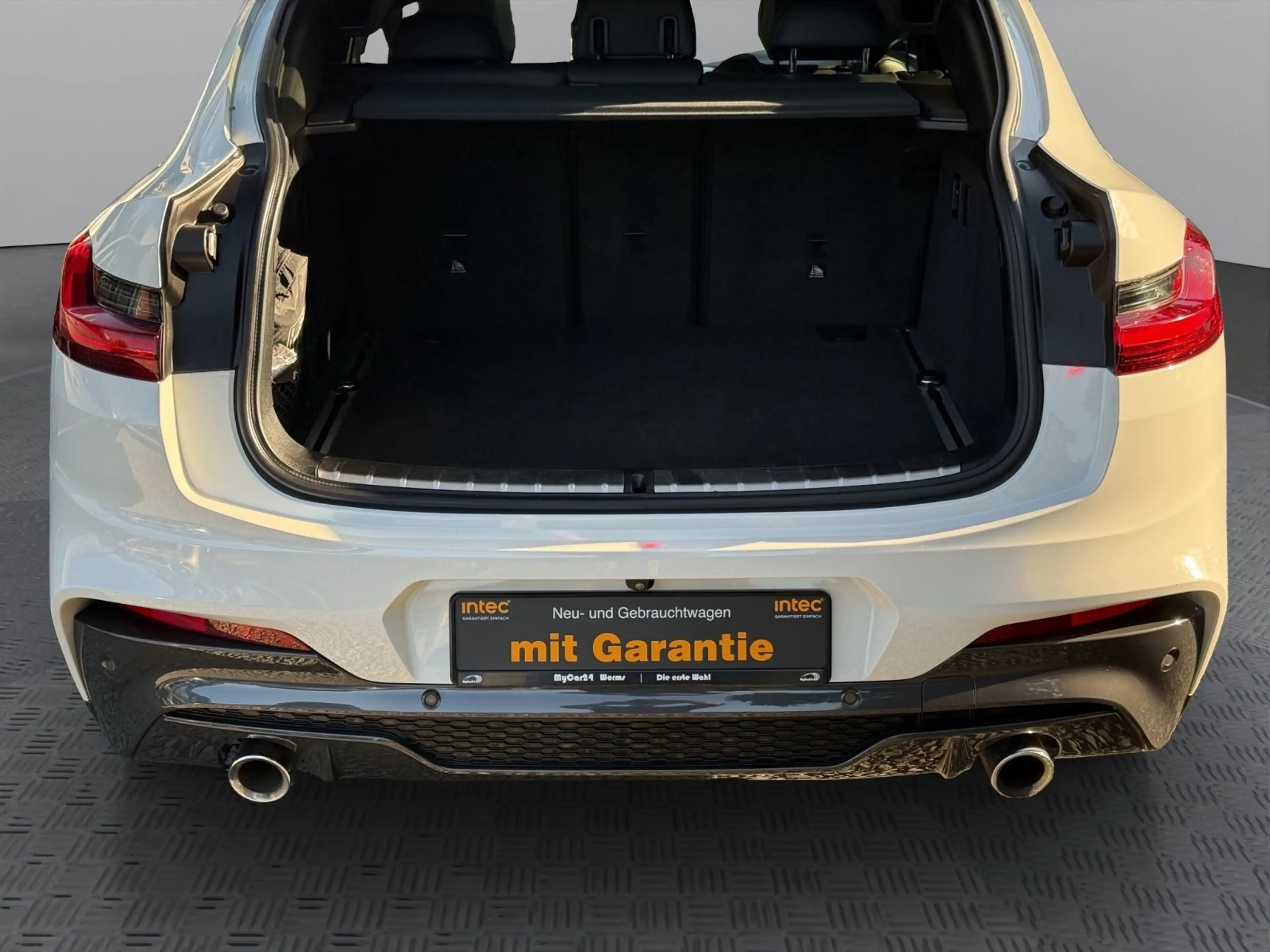 BMW X4 30i xDrive°M-Sport X°Pano°HeadUp°Cam°Memory — photo 14