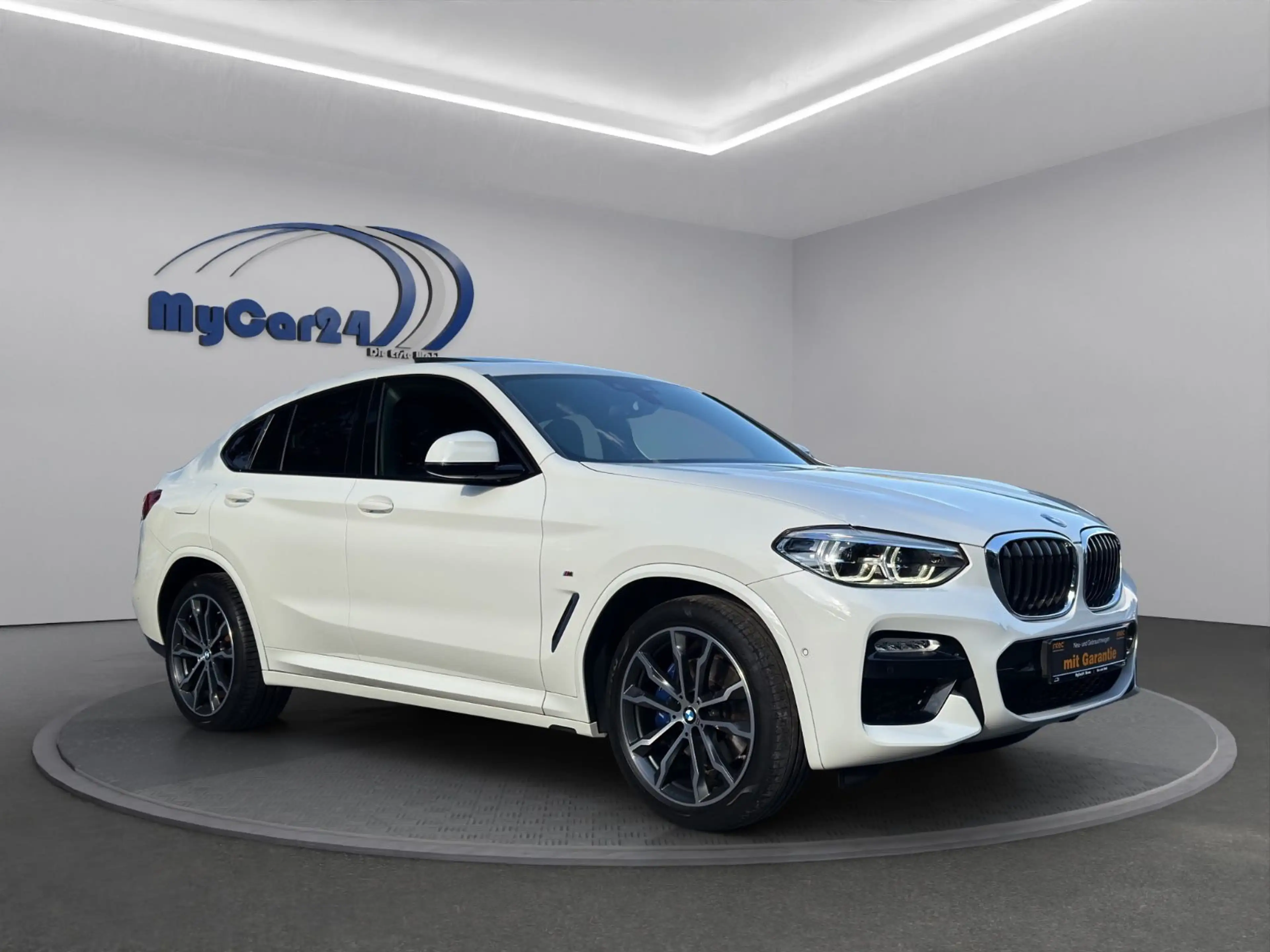 BMW X4 30i xDrive°M-Sport X°Pano°HeadUp°Cam°Memory — photo 2