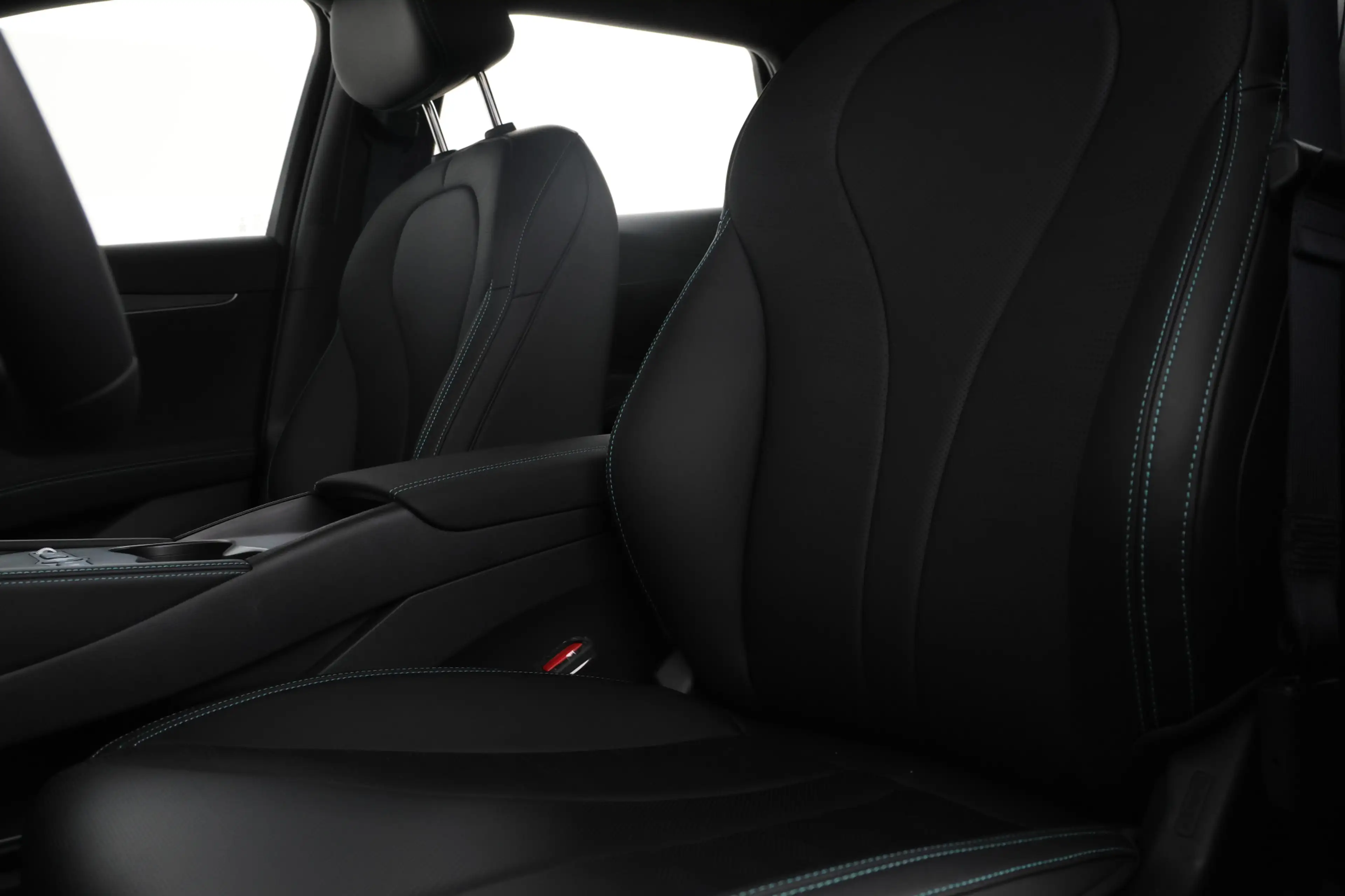 BYD Seal 6 Touring 1.5 DM-i Boost keuze uit 15 stuks — photo 23