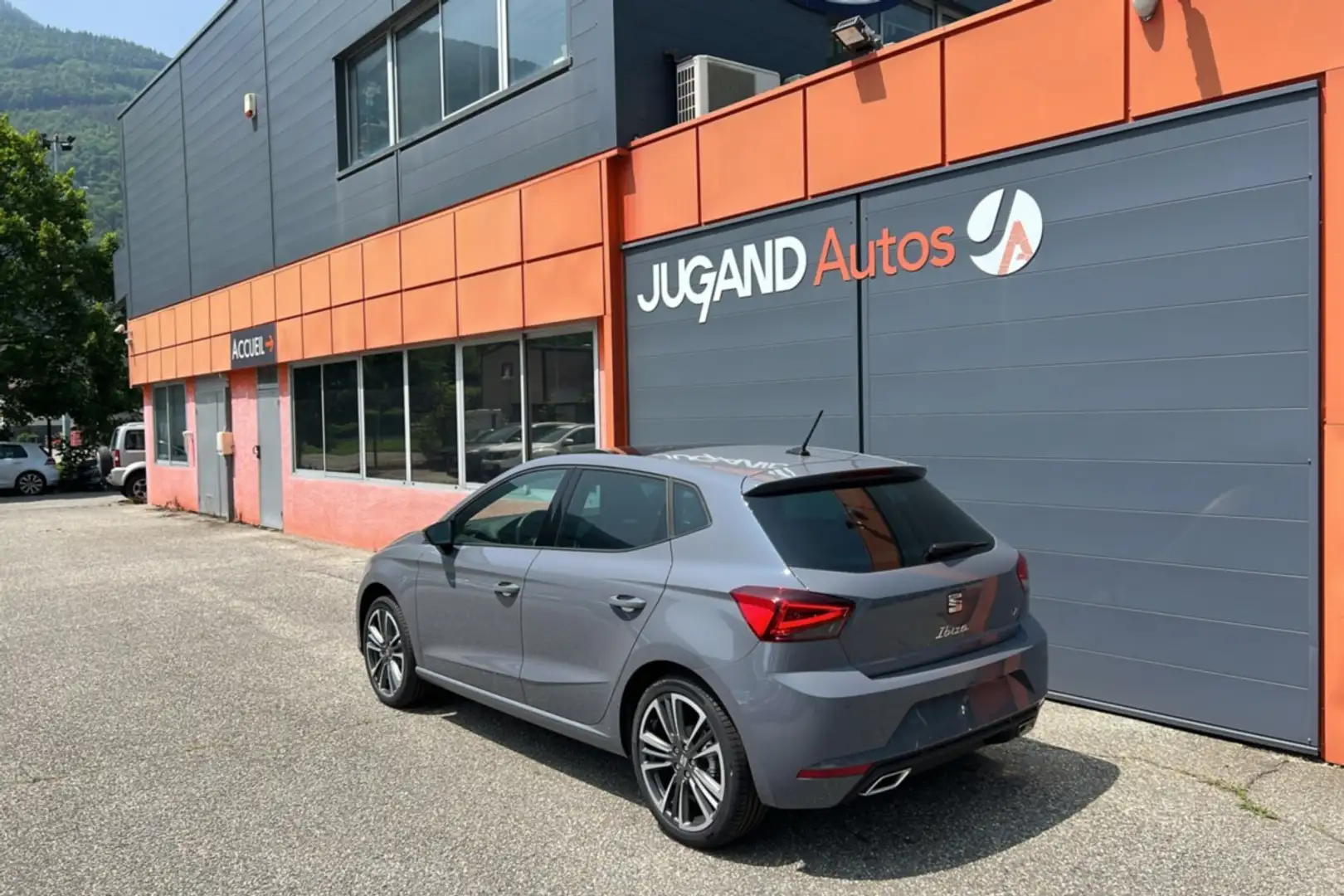 SEAT Ibiza 1.5 TSI 150 DSG FR SURÉQUIPÉ T Gris - 2
