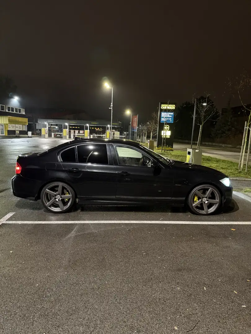 BMW 330 330d Österreich-Paket Aut. - 1