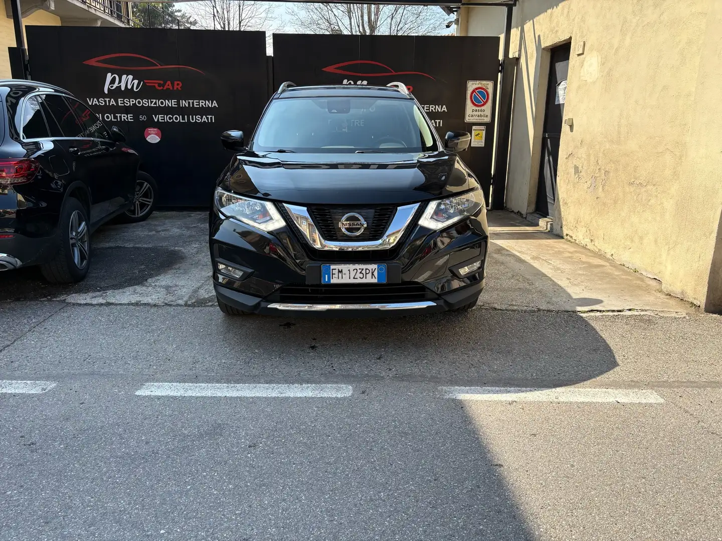 Nissan X-Trail X-Trail 2.0 dci N-Connecta 4wd Schwarz - 1