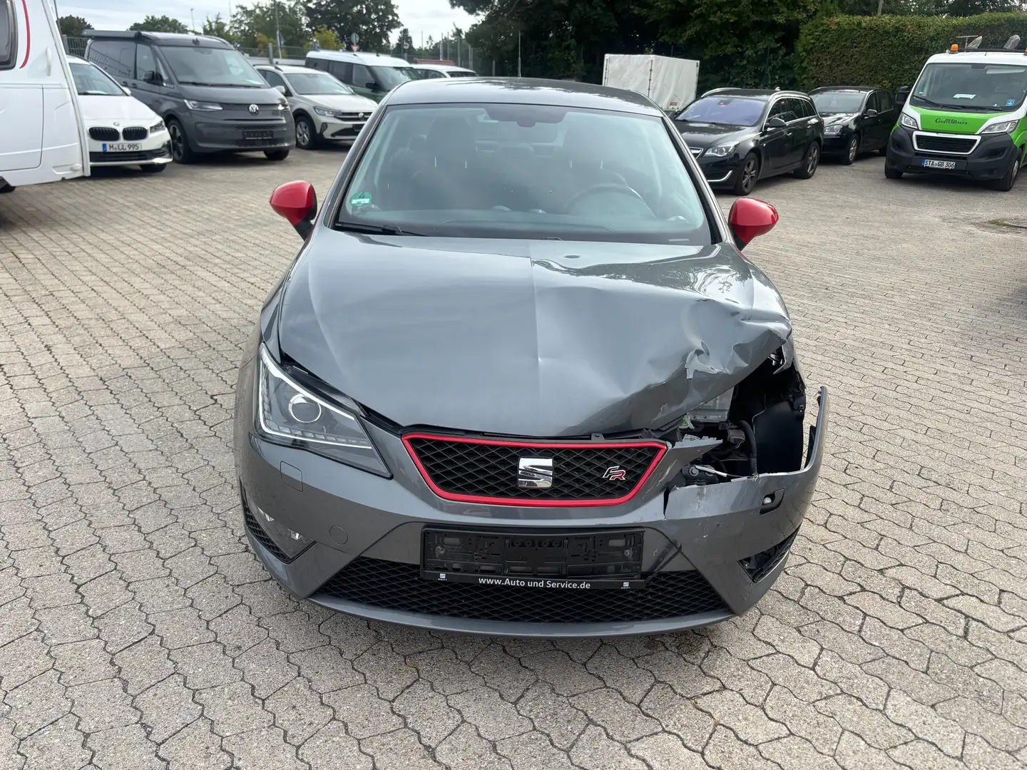 SEAT Ibiza FR Grau - 2