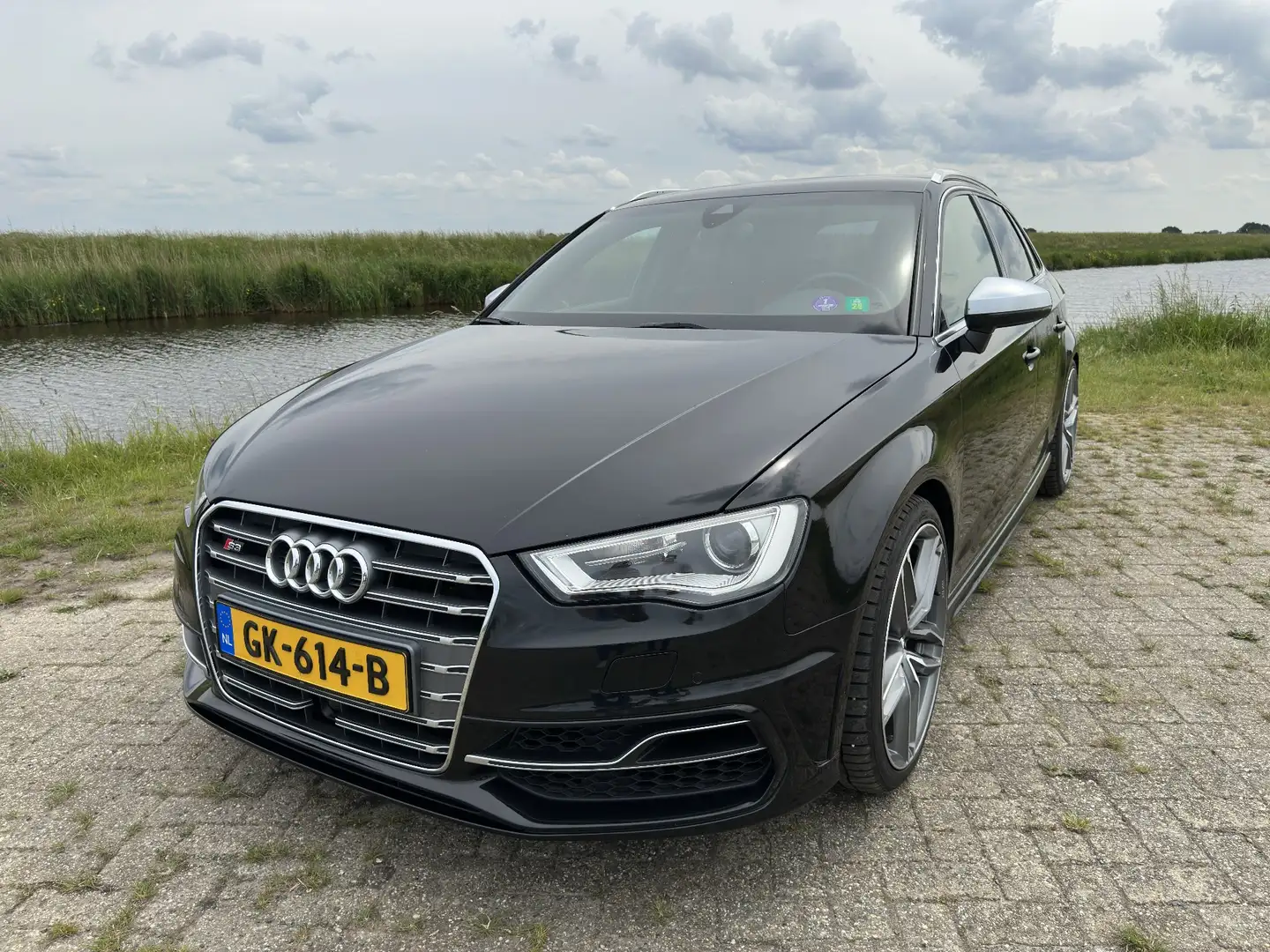 Audi S3 Audi S3 2.0 TFSI 221KW Sportback B&O 2013 zwart - 2
