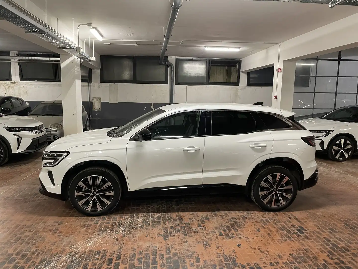 Renault Austral Austral Full Hybrid E-Tech 200 CV Techno AZIENDALE Blanc - 2