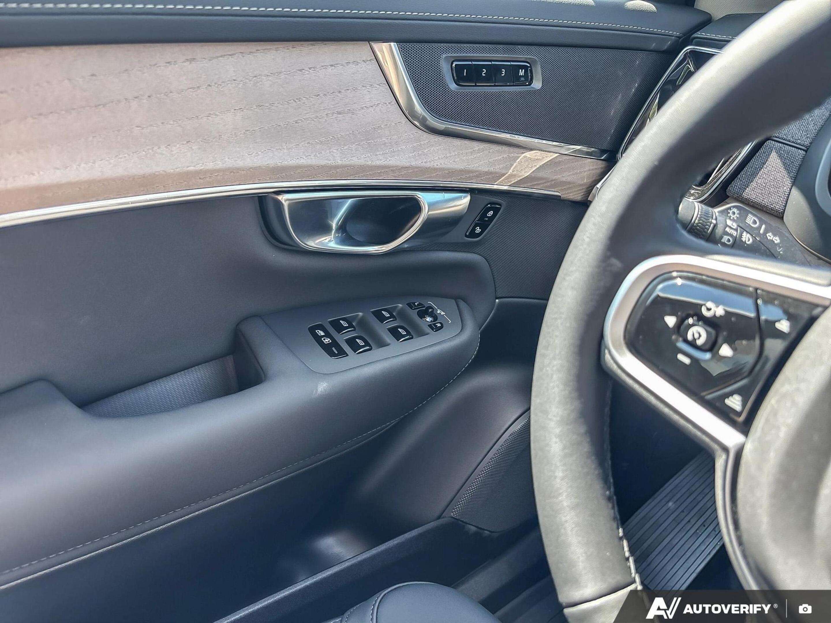 2026 Volvo XC90 Core Bright Theme FEATURED VEHICLE - SAVE $1,500! thumb 18