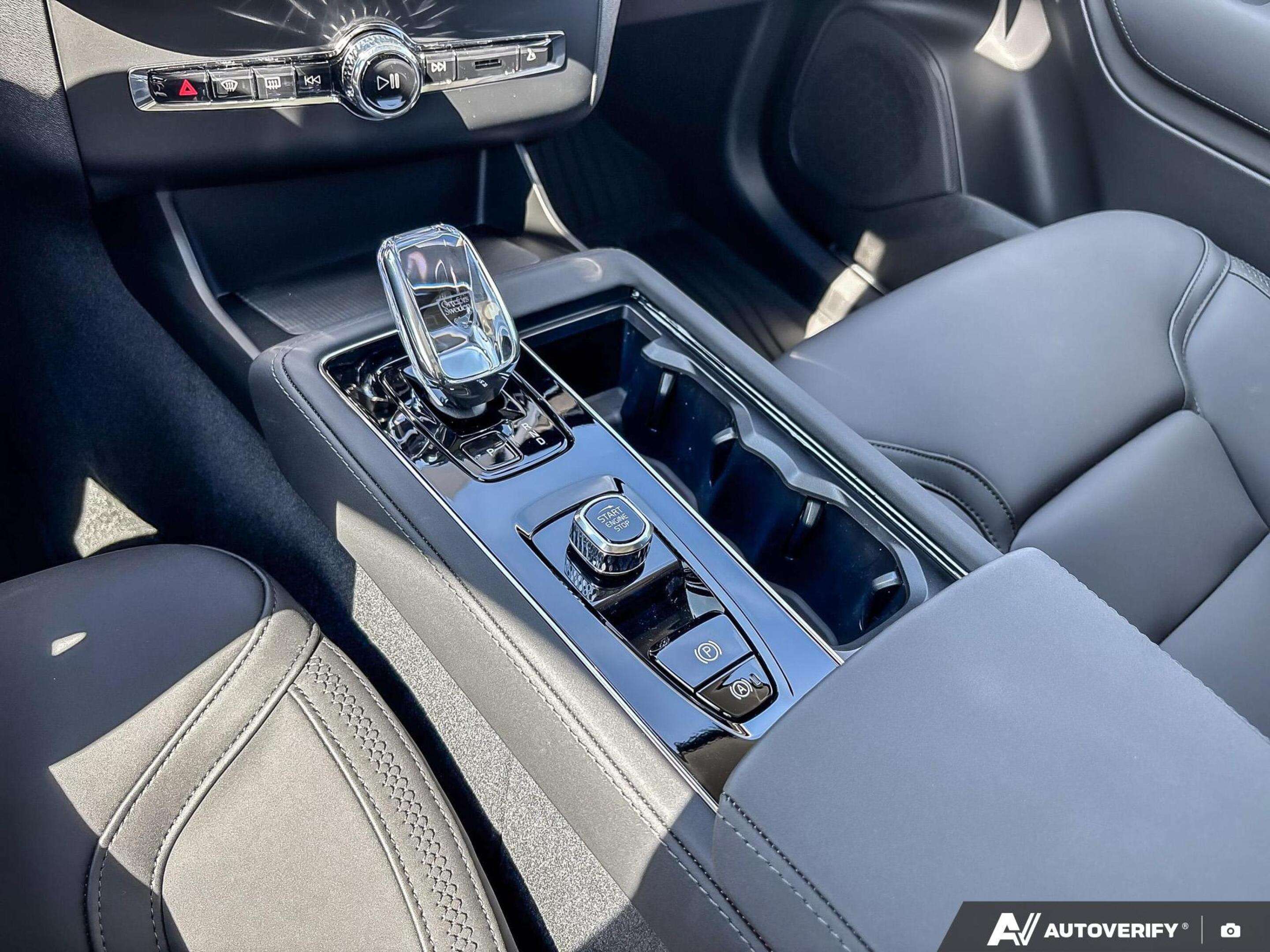 2026 Volvo XC90 Core Bright Theme FEATURED VEHICLE - SAVE $1,500! thumb 19