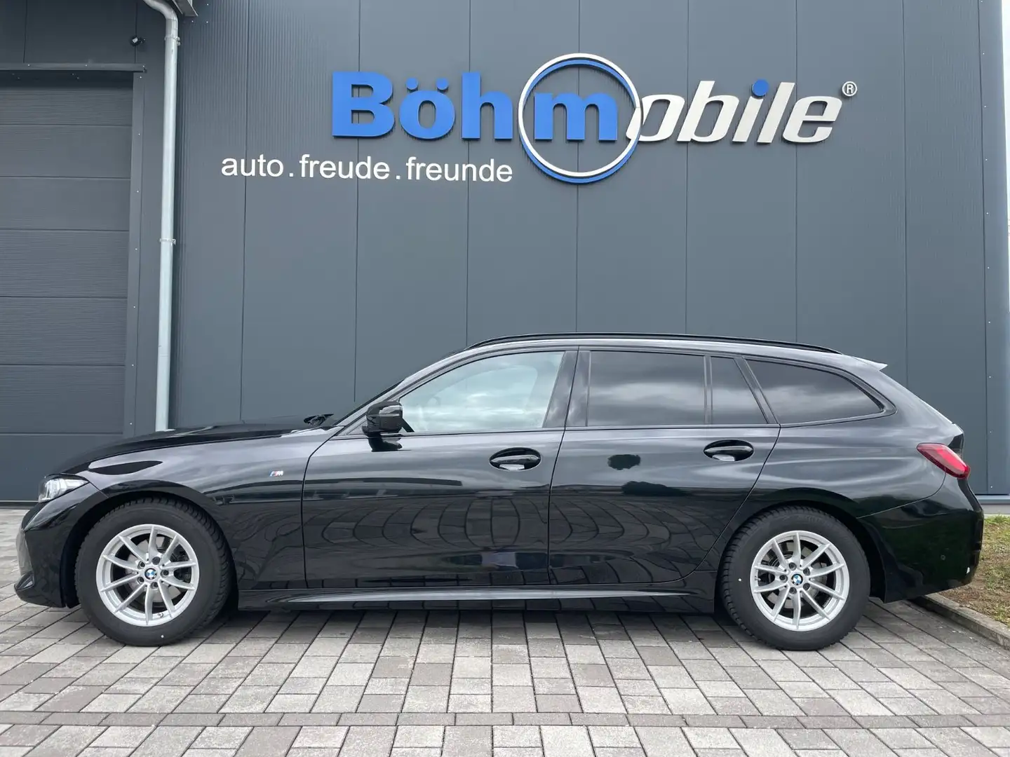 BMW 318 i Touring/M-Sport/AHK/HUD/Memory/Inno/ACC/ Negro - 1