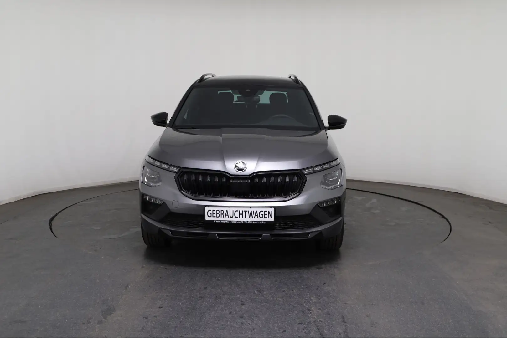 Skoda Kamiq 1.0 TSI Monte Carlo *PANO*LED*SHZ*PDC*Kamera* Grau - 2