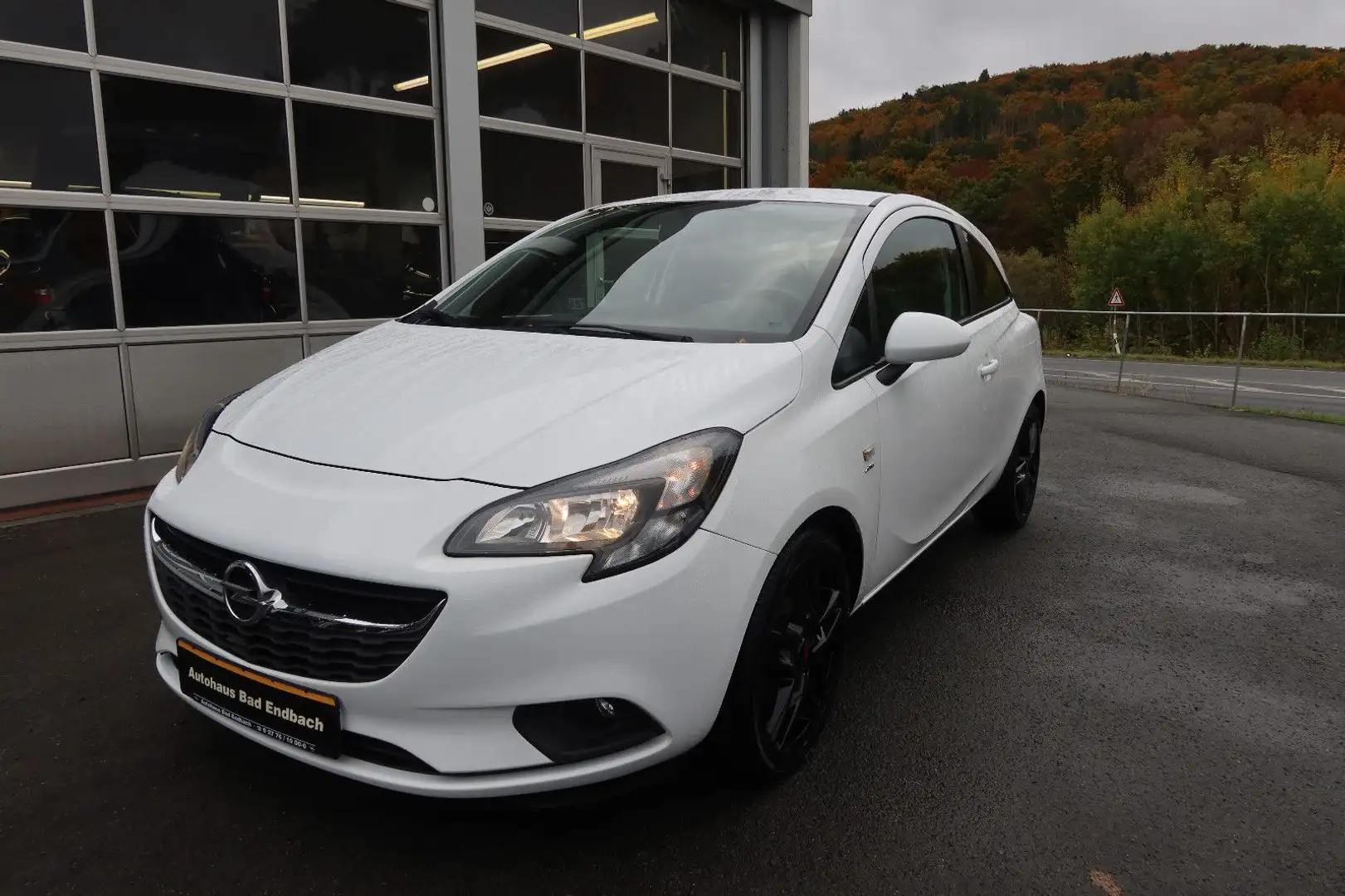 Opel Corsa E Active Weiß - 1