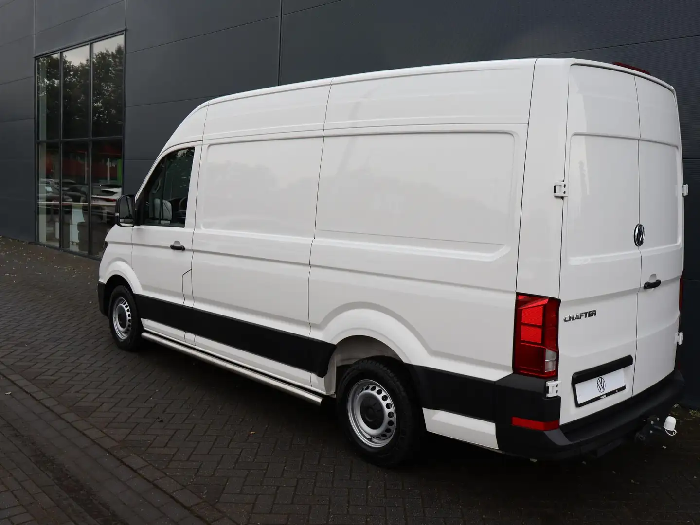 Volkswagen Crafter 30 2.0 TDI L3H3 | 140 PK | Trekhaak | Navigatiesys Blanc - 2