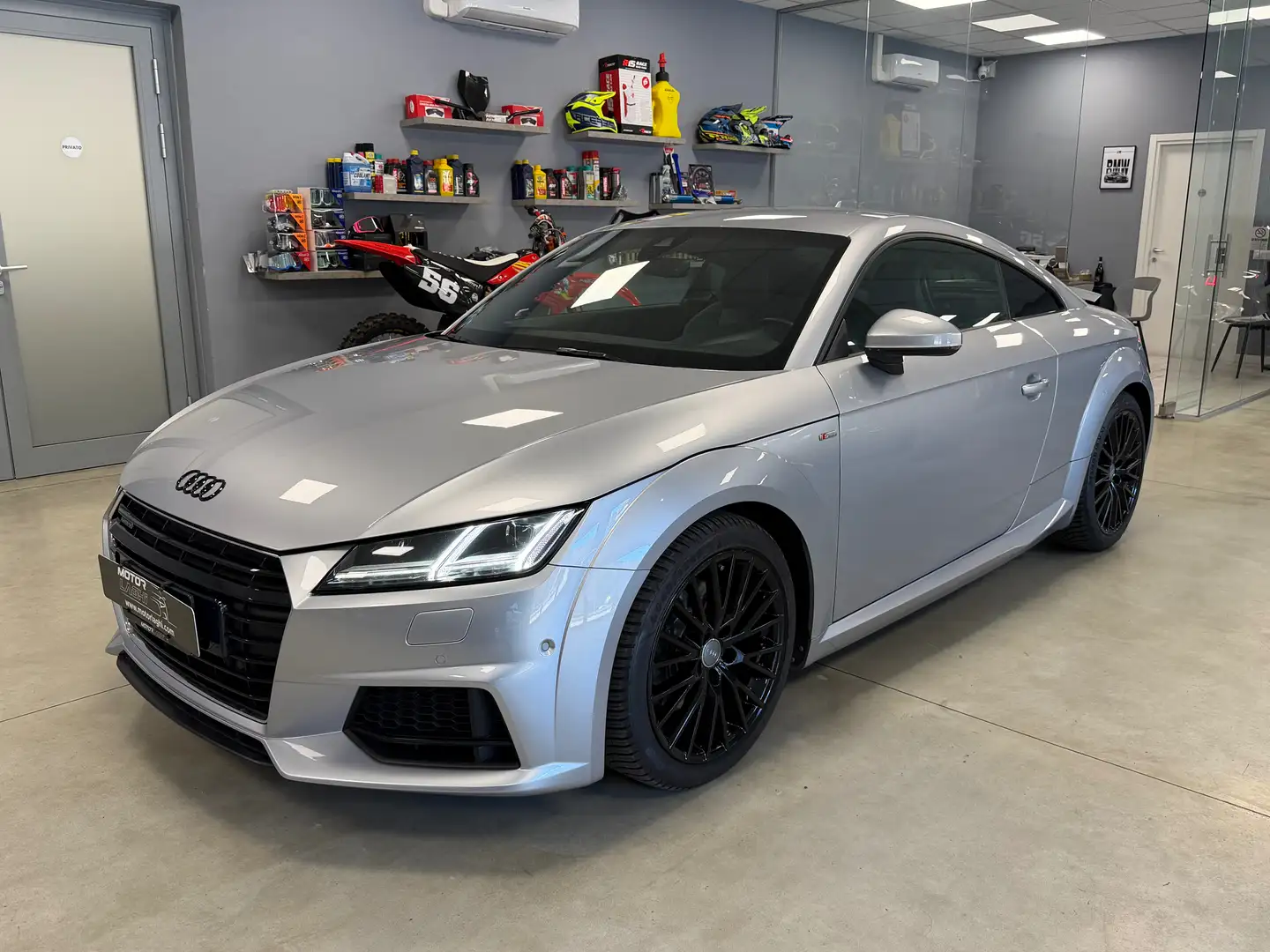 Audi TT TT Coupe 2.0 tfsi S line quattro s-tronic Plateado - 1