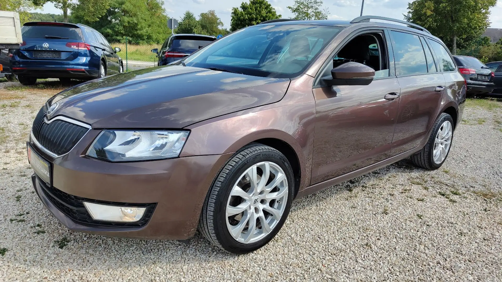 Skoda Octavia 2.0 TDI Combi Ambition Navi*Temp*PDC*17" Brun - 1