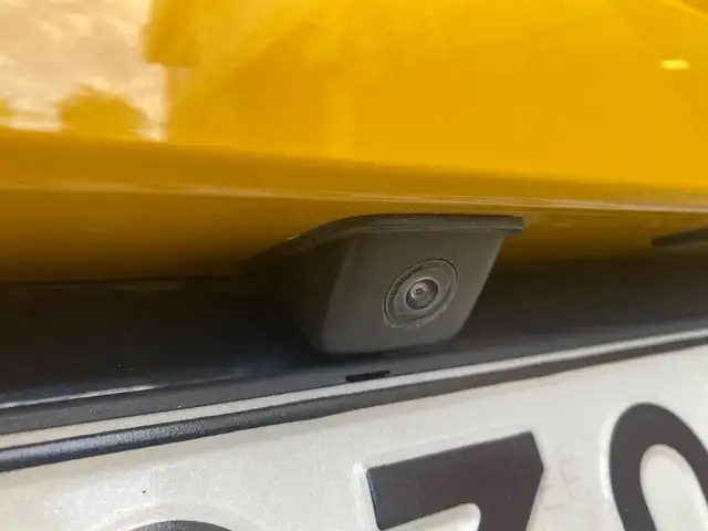 Peugeot 208 view 14