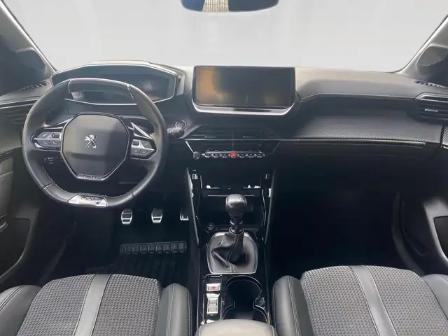 Peugeot 208 view 6