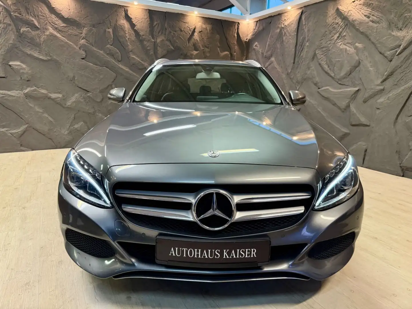 Mercedes-Benz C 220 CDI/BLUE TEC/LEDER/NAVI/XENON/AUTOMATIK/ Grau - 2