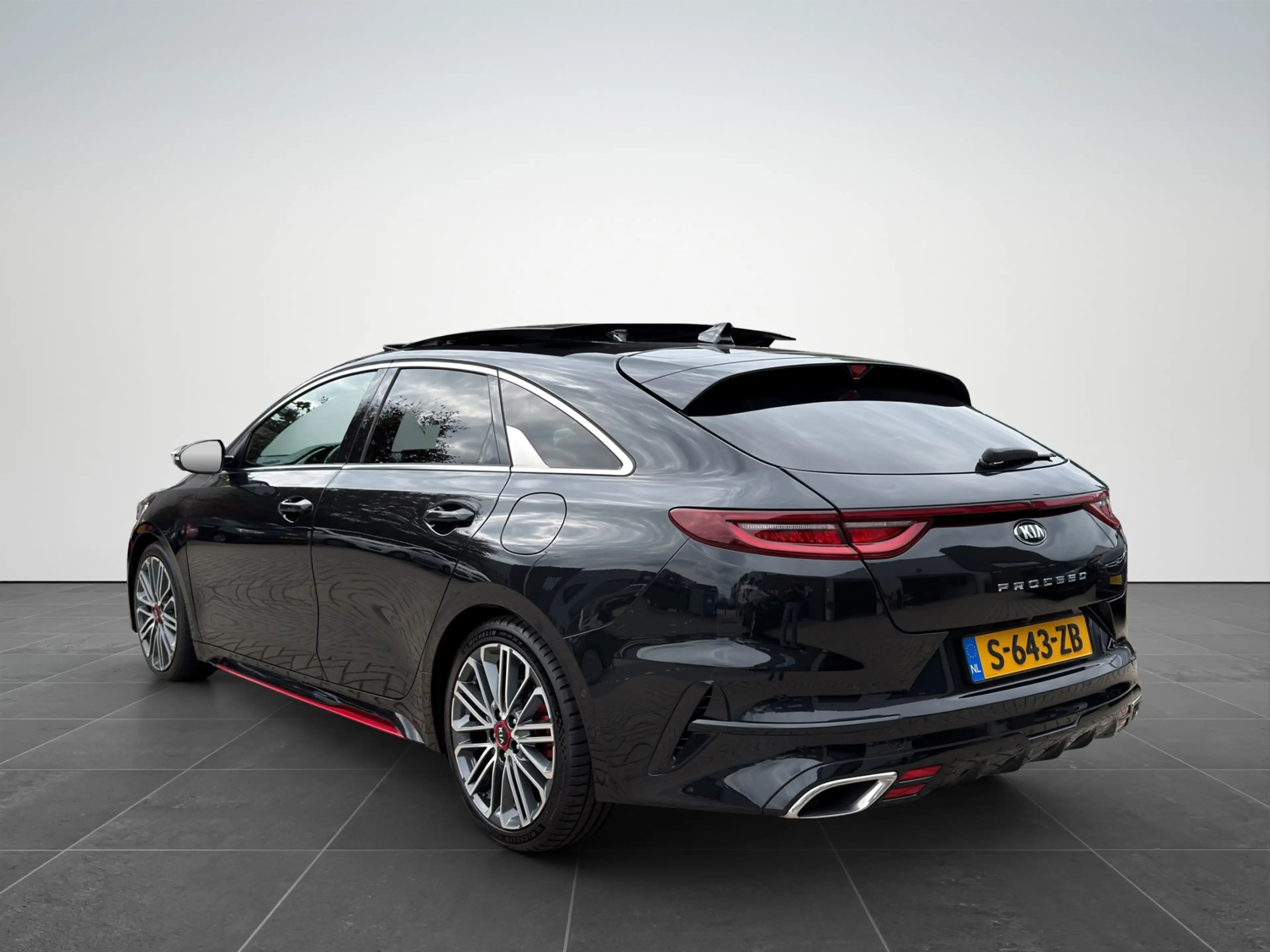 Kia ProCeed / pro_cee'd 1.6 T-GDI GT Memory|Pano|Camera|Keyless|JBL — photo 9
