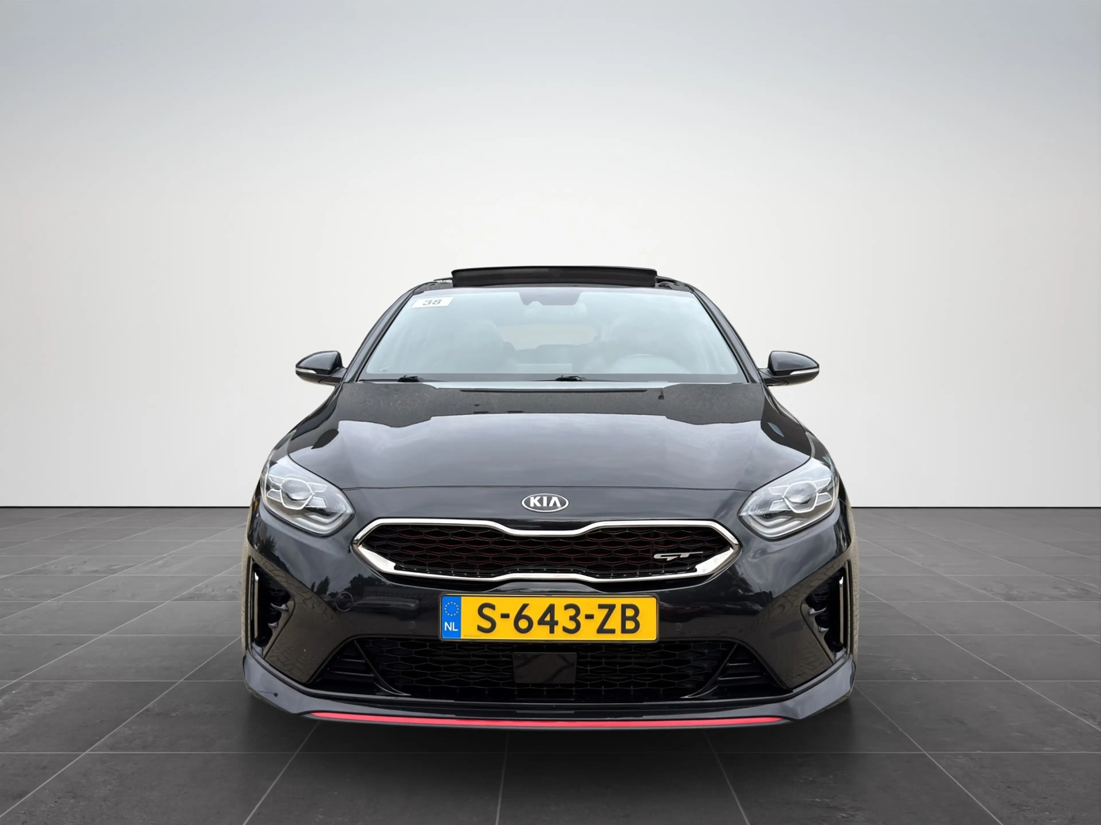 Kia ProCeed / pro_cee'd 1.6 T-GDI GT Memory|Pano|Camera|Keyless|JBL — photo 6