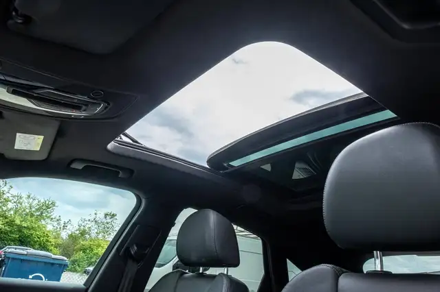 Audi Q5 view 12