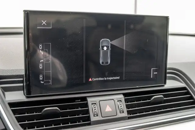 Audi Q5 view 14
