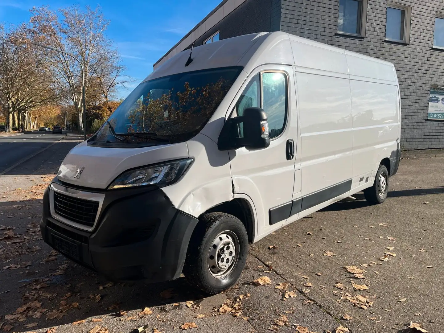 Peugeot Boxer Kasten Hochraum 335 L3H2 Premium BlueHDi 1 Weiß - 2
