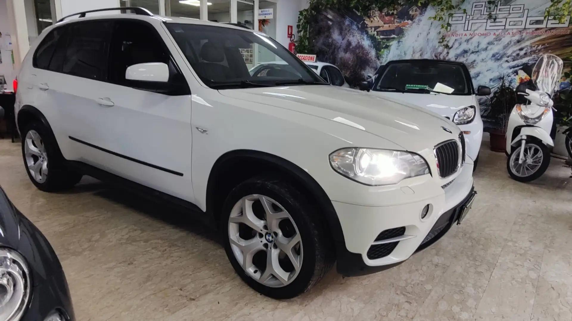 BMW X5 xDrive30d Attiva Blanc - 1