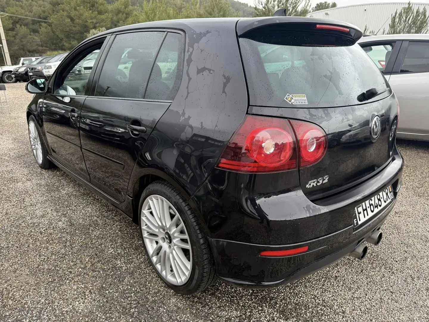 Volkswagen Golf 3.2 V6250CH R32 4MOTION 5P Schwarz - 2