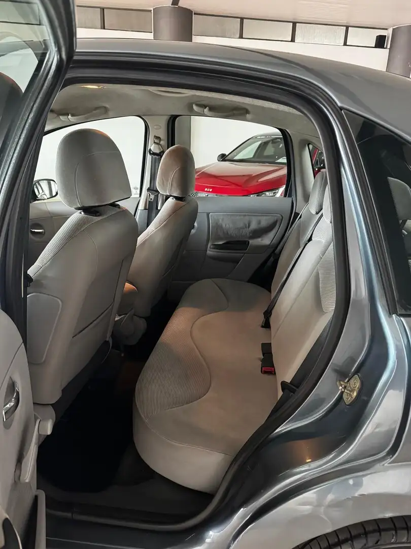 Citroen C3 C3 1.4 hdi Exclusive Style (exclusive) 70cv Grigio - 2