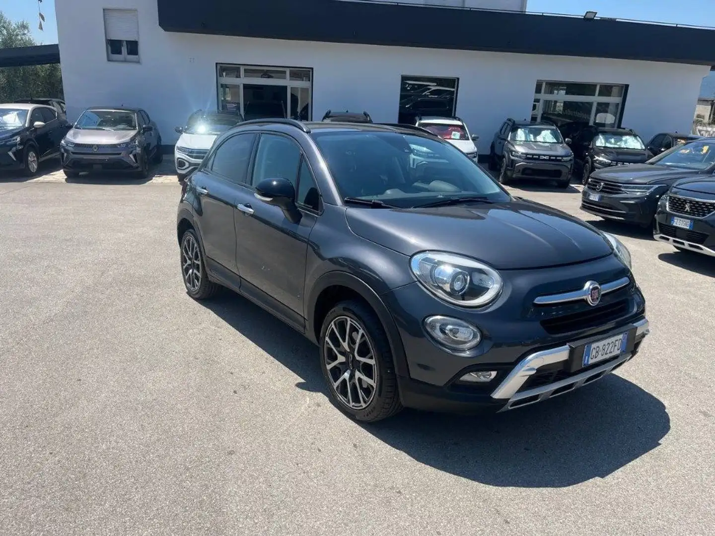 Fiat 500X 1.4 T-Jet 120 CV GPL Cross plus Grijs - 2