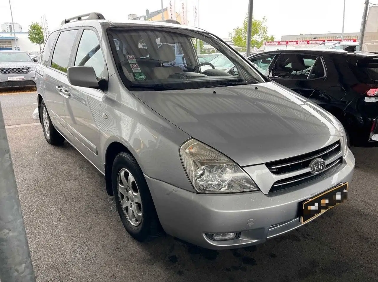 Kia Carnival