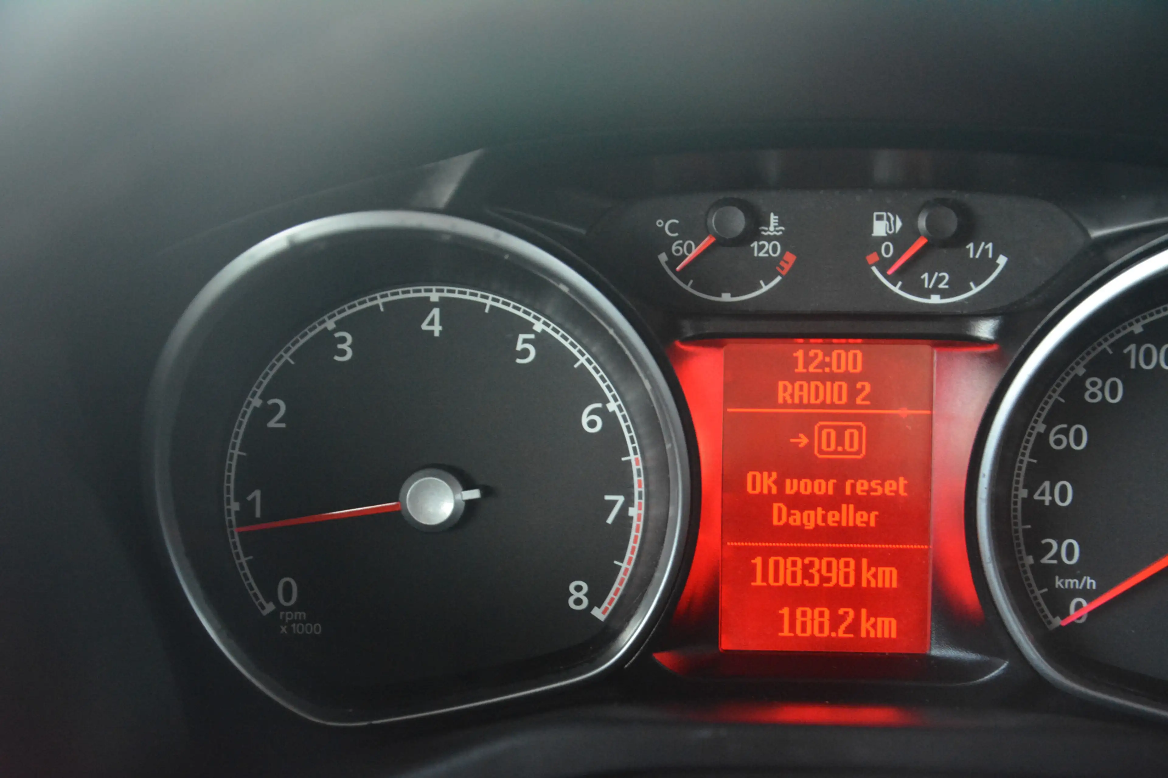 Ford Mondeo 2.0-16V Ghia Nederlandse auto 108398 NAP dealerond — photo 24
